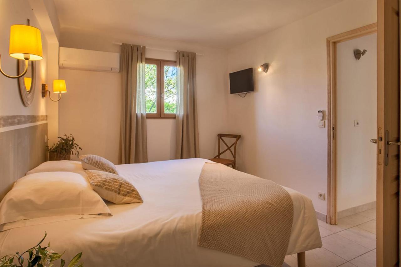 Location De Vacances Olivier Jardin Privatif Et Piscine Chauffee Partagee Calvi  Exteriör bild