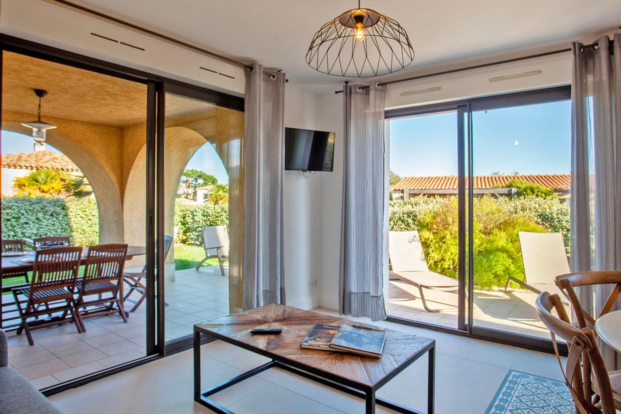 Location De Vacances Olivier Jardin Privatif Et Piscine Chauffee Partagee Calvi  Exteriör bild